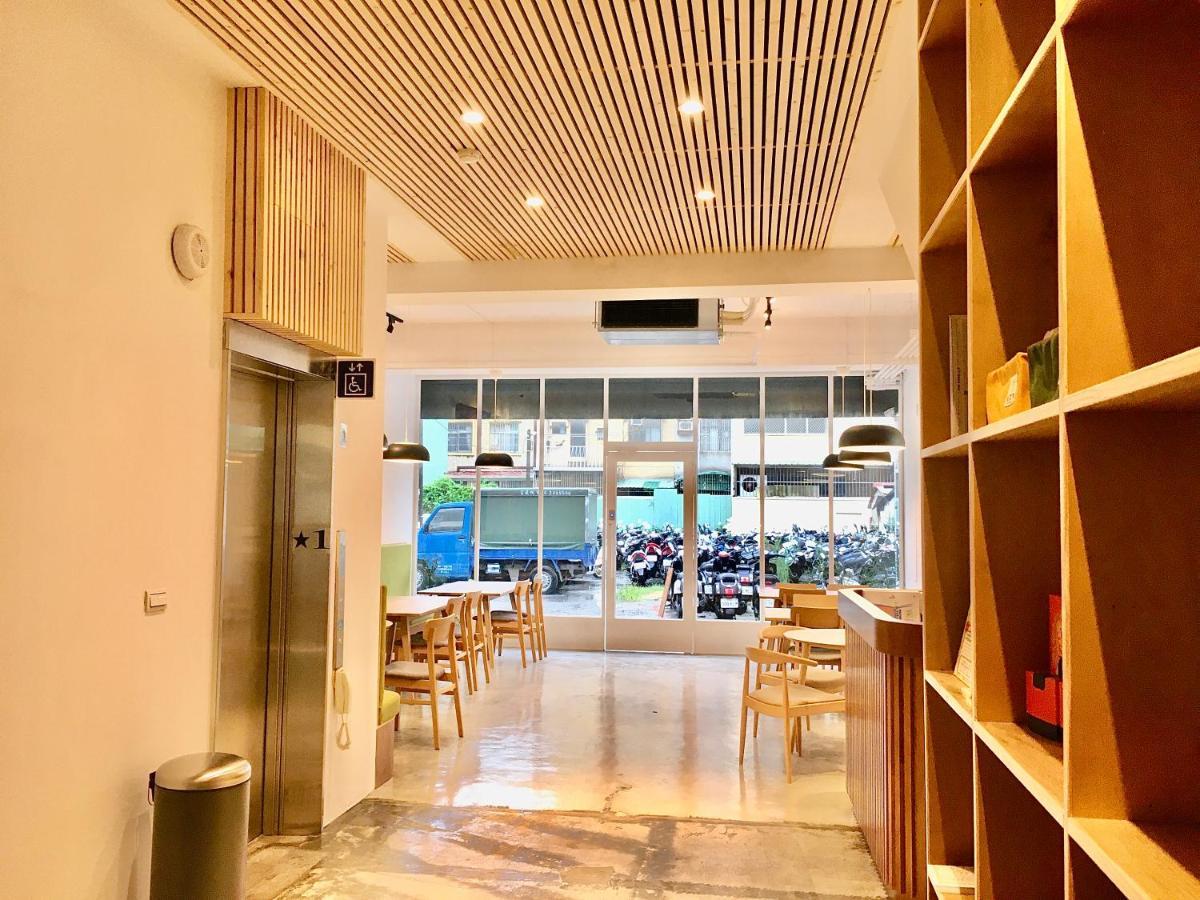良文旅 Ryou Hotel ไถหนาน ภายนอก รูปภาพ